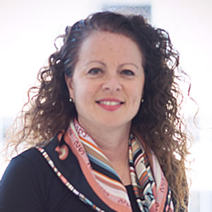 Dr. Lynda Hudon