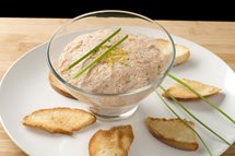 Rillettes aux deux saumons et son croûton